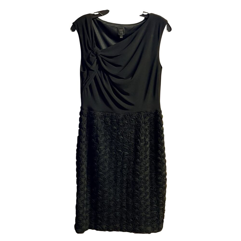 SAKS FIFTH AVENUE Dress Sz 8 Blk Sleeveless Roses Applique on Bottom Lined Ruche